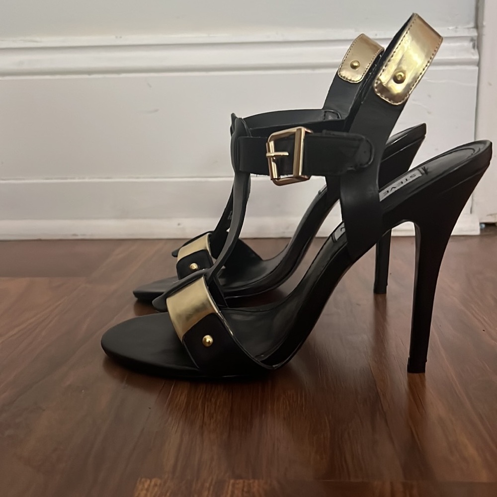 Steve Madden Black & Gold Leather Sandals High Heels